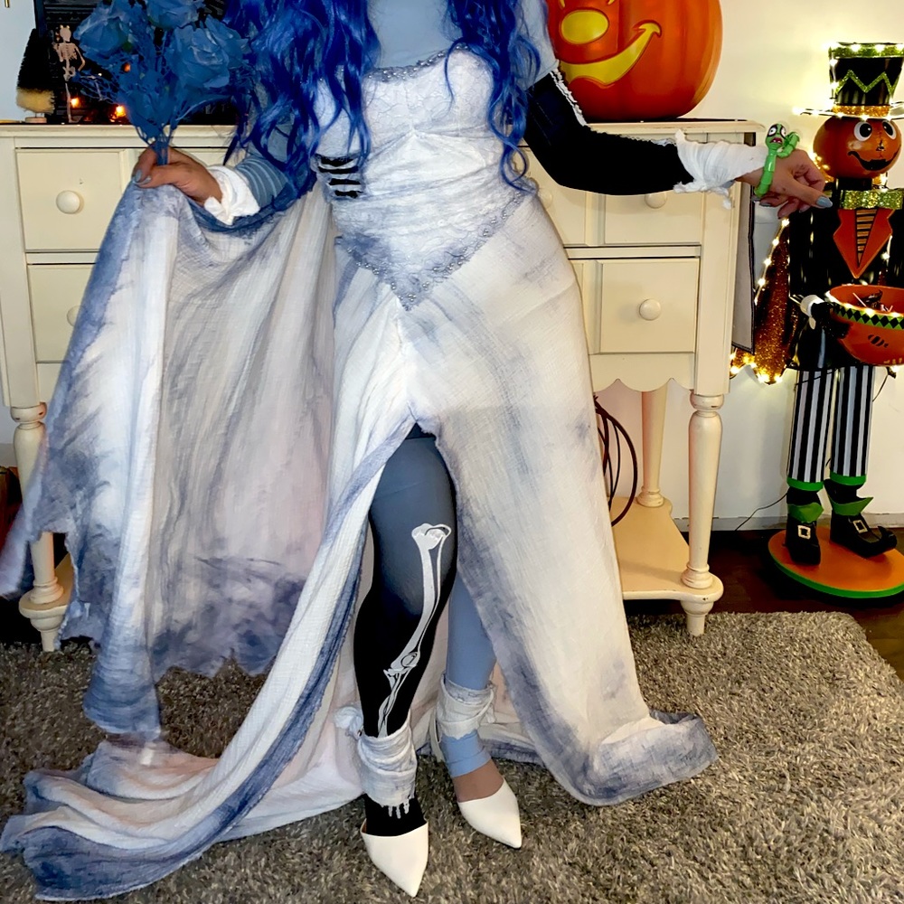 Emily Corpse Bride Cosplay Halloween handmade costume dress, veil and props